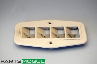 ノート 1994 1995 1996 Jaguar XJS Convertible RIGHT VENT COVER BEC 22794