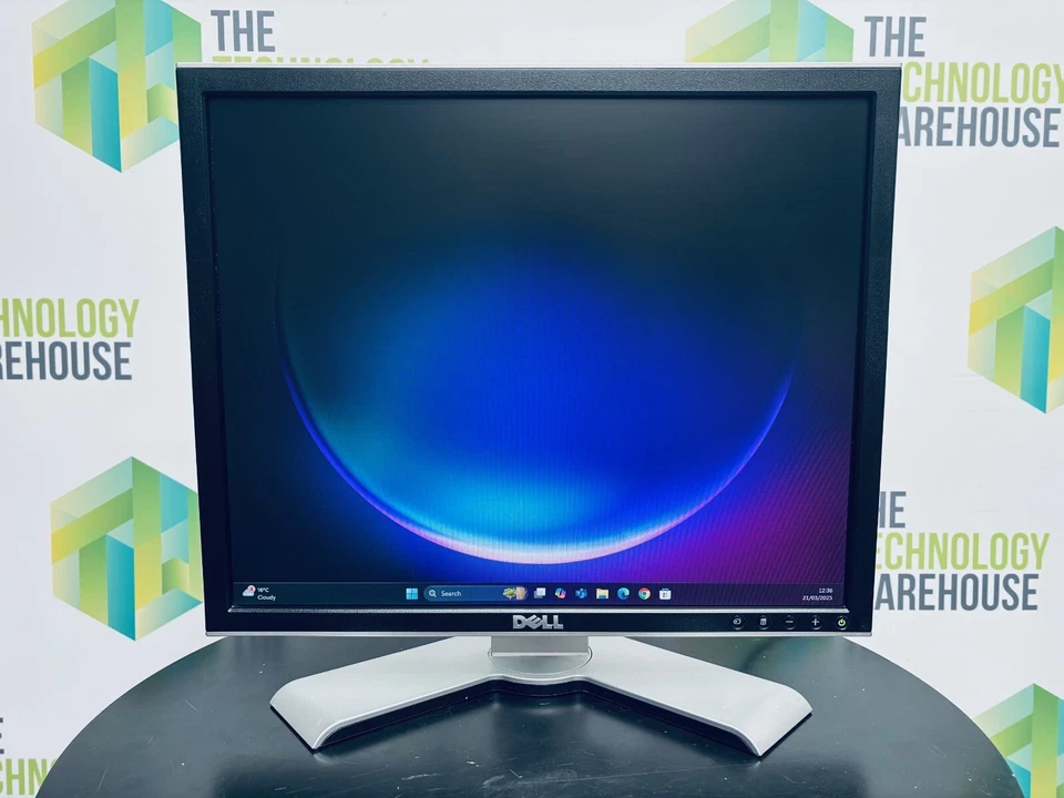 Dell 19" HD Monitor for Computer PC Laptop - VGA & DVI Flat Screen with Stand - Image 4 of 4