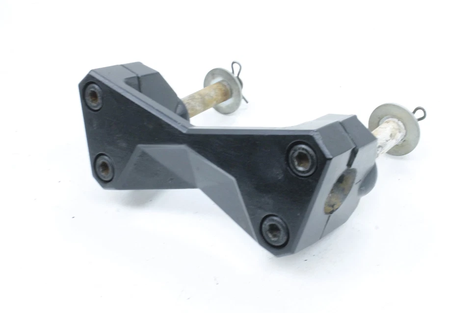 03-06 KAWASAKI Z1000 OEM HANDLEBAR HOLDER RISERS SET - Image 2 of 4