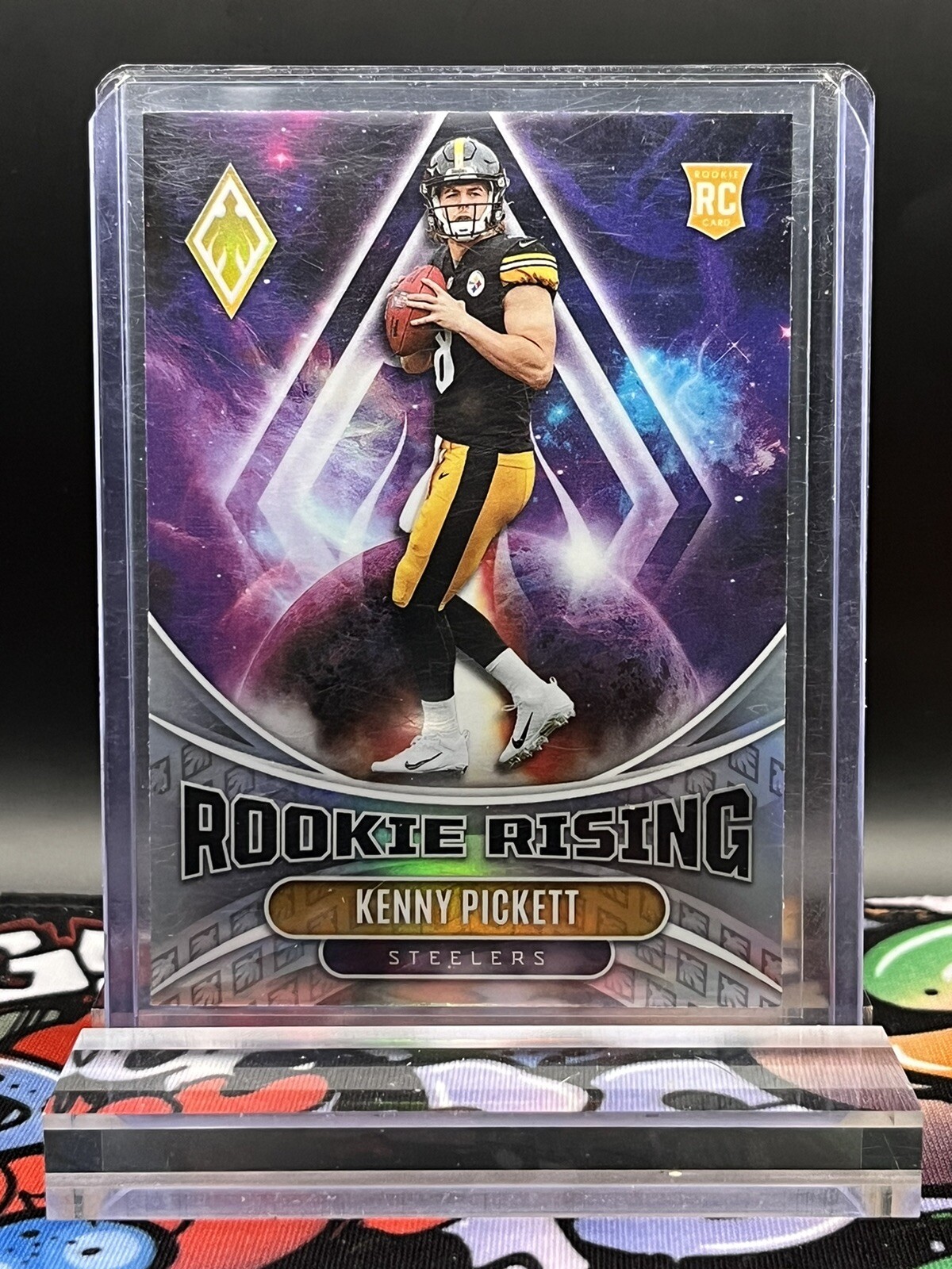 2022 Panini Phoenix Kenny Pickett SILVER HOLO Prizm RC Rookie Rising Steelers