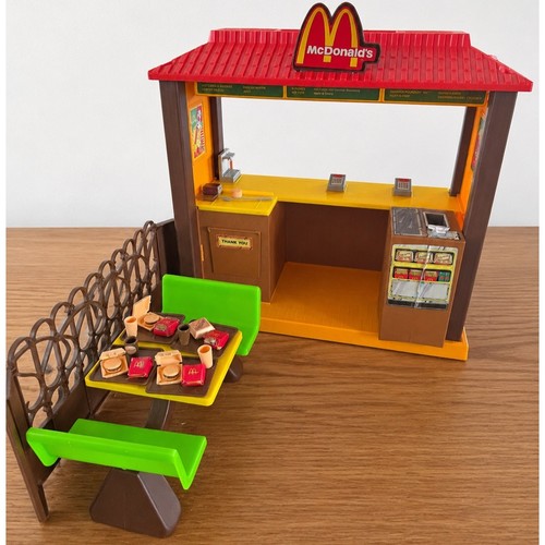 Vintage 1982 Barbie Loves McDonalds Restaurant Playset 5559 w/ Food Incomplete