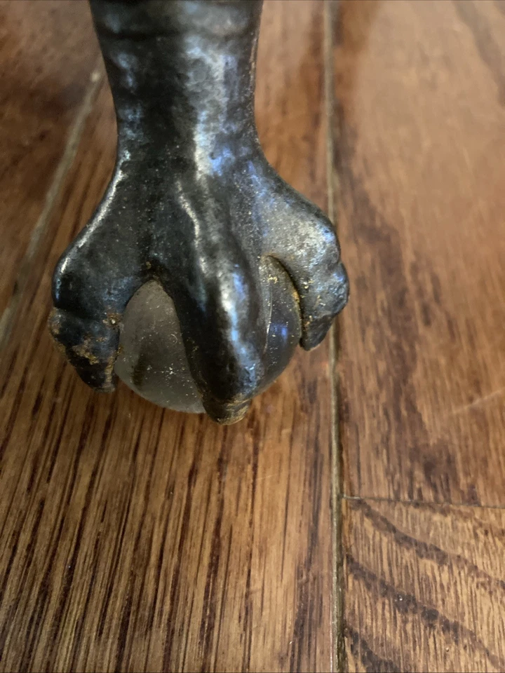 Gran taburete de piano de madera victoriano antiguo de roble con bolas de vidrio y patas de garra Foto 4 de 4