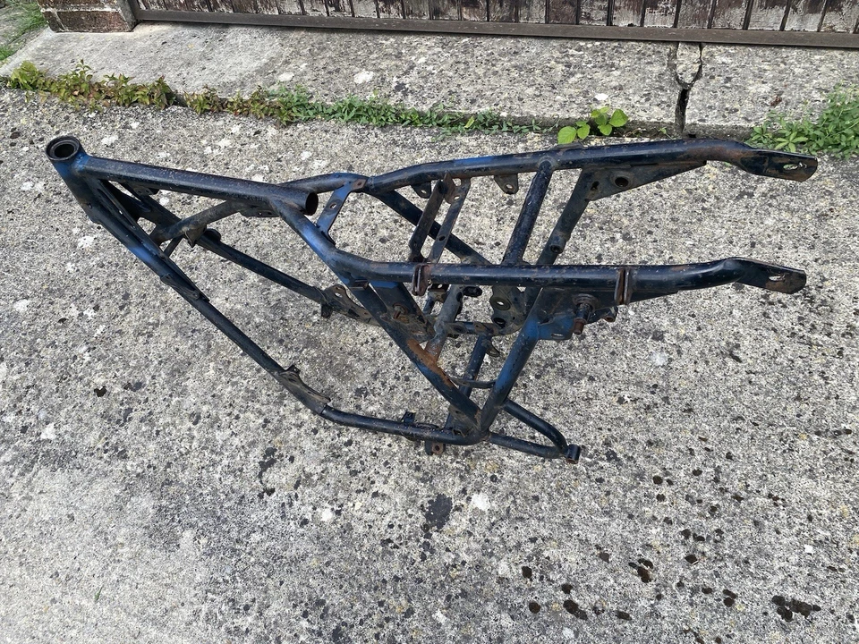 Chasis de cuadro muy temprano Kawasaki A7 Avenger 350 Twin 1967 A7-00202  Foto 2 de 4