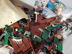 LEGO Vikings - Lot Of Legos From Sets 7017, 7018, 7019 With Minifig - READ DISC!