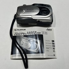 Vintage Fujifilm FinePix 1400 Zoom Digital Camera 1.3MP 3X Optical Japan Retro