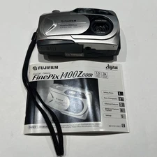 Vintage Fujifilm FinePix 1400 Zoom Digital Camera 1.3MP 3X Optical Japan Retro