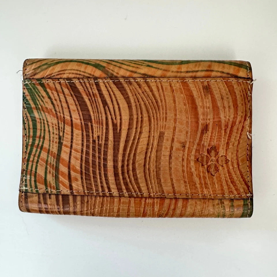 Cartera Patricia Nash para mujer triple pliegue cuero italiano ondulado tachonado boho marrón Foto 2 de 4