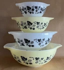 Vintage Pyrex Glass Gooseberry Yellow Cinderella Graduated Nesting 4 Bowls Set
