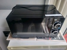 Microwave 700W 17L Capacity with 8 Programs and Defrost Function