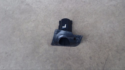 Scheinwerferreinigungsdüsen Halter Links VW Golf VI Versand anfragen 2420486