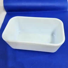 Pyrex 502  Ovenware dish
