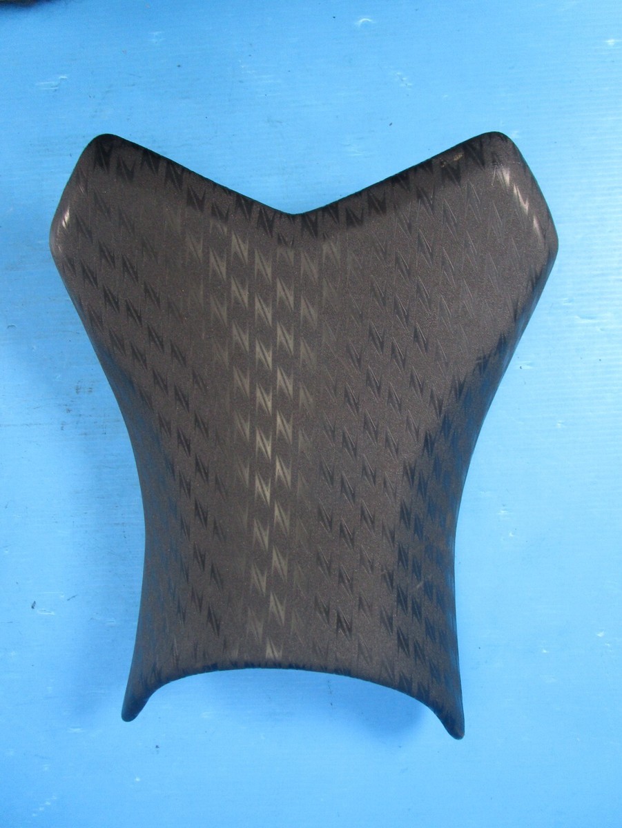 800シート 13 14 15 16 2013-2016 KAWASAKI Z800 Z 800 FRONT SEAT RIDER