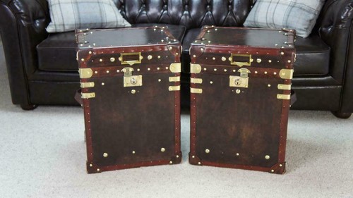 Antique Handmade English Leather Pair Of Occasional Side Table Trunks - Picture 4 of 9
