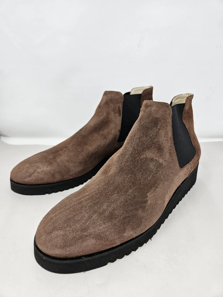 Amalfi By Rangoni Womens Boots Sz-11.5M Enrico Chelsea Brown Suede Lightweight  - Image 3 of 4