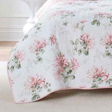 NEW COZY COUNTRY CHIC ELEGANT SOFT WHITE SAGE GREEN PINK FLORAL LEAF QUILT SET