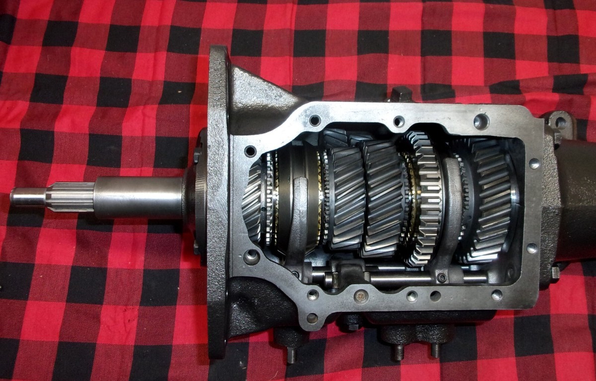 1968-69 FORD TOP LOADER 4 SPEED WIDE RATIO 2.78 REBUILT 10 x 28