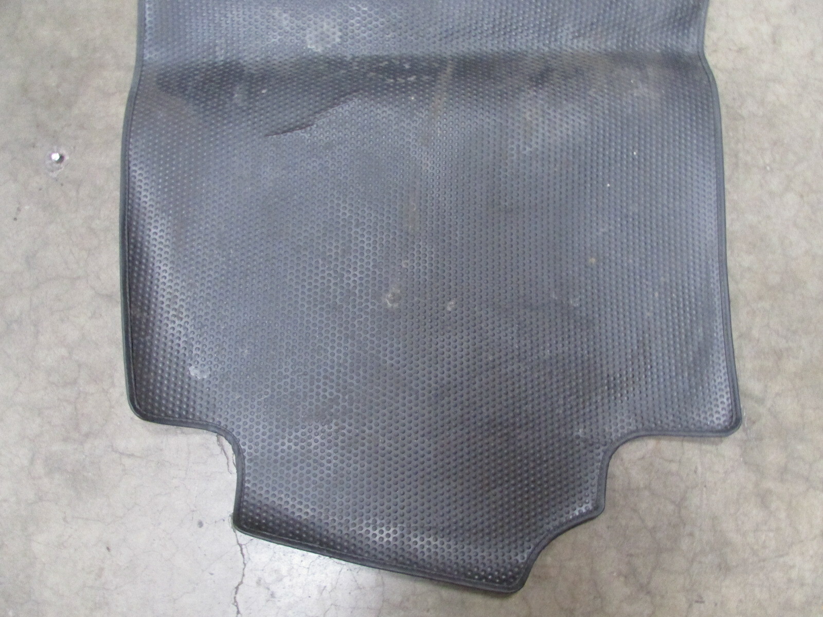 Maserati Quattroporte, Rubber Trunk Mat, Used
