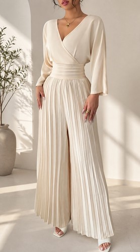 Women’s Beige Solid Pleated Wide-Leg V-Neck 3/4 Sleeve Jumpsuit Size L