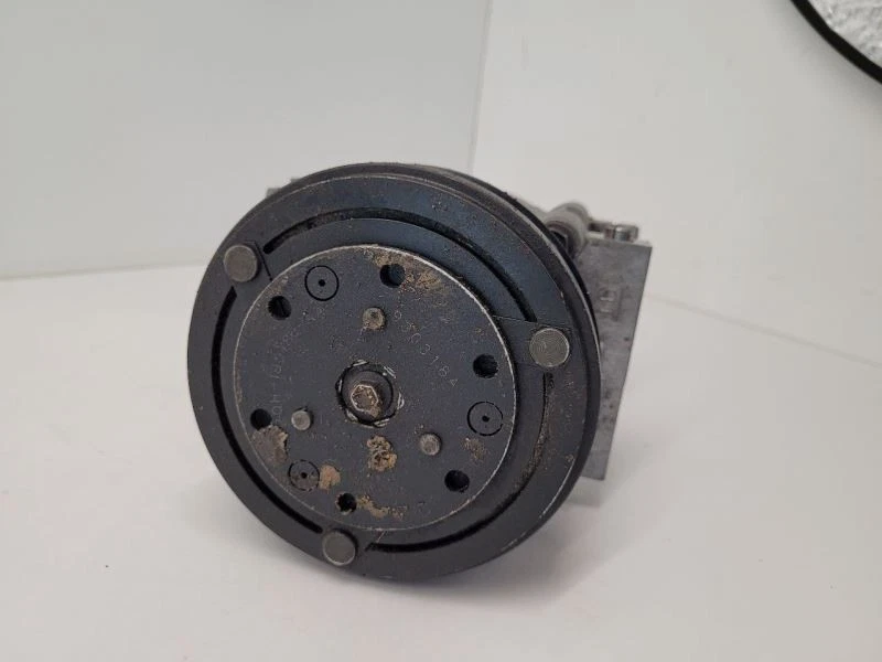 92 93 FORD TEMPO COMPRESOR AC INTEGRAL AC 2.3L F23H19D629AB Foto 4 de 4