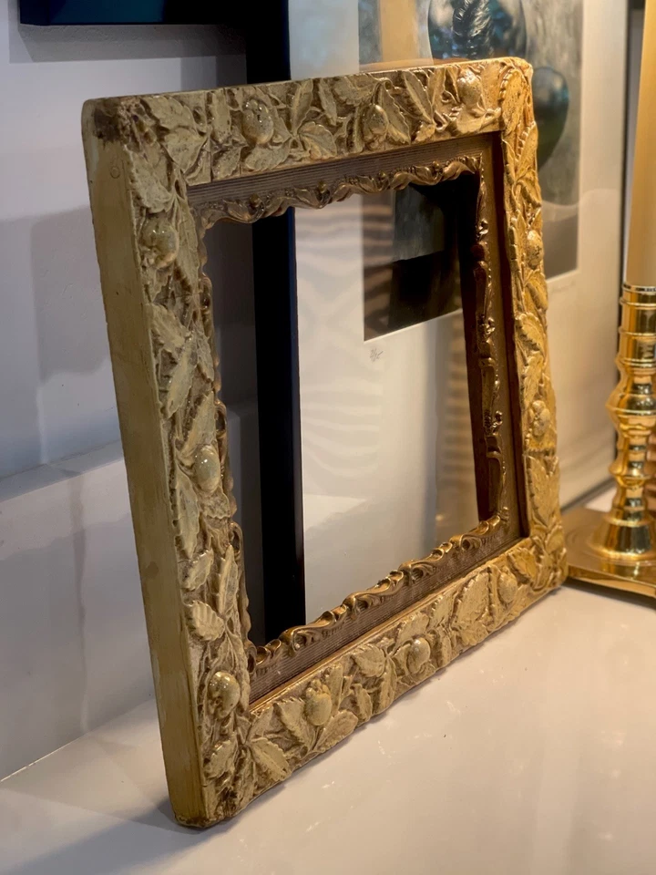 "Antiguo marco de fotos de madera ornamentada tallada movimiento estético 14"" x 11,75"" x 1,25""" Foto 3 de 4