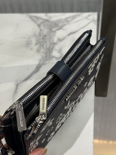 MICHAEL KORS Jet Set Voyage Grand Imprimé Signature Logo Bracelet Amiral 178 $ - Photo 4/8