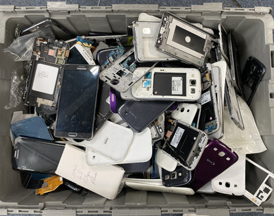 60+lbs of Smartphones Samsung & LG For Parts Repair Damage Issues Lot AS - IS