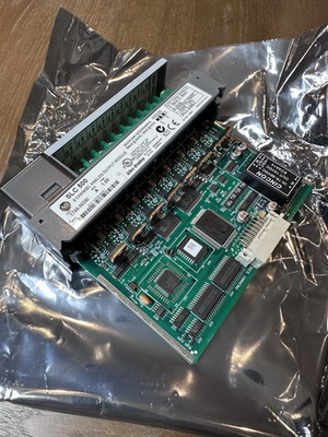 #ad #ad Rockwell SLC 500 8 Point Analog Output Module $1300.00