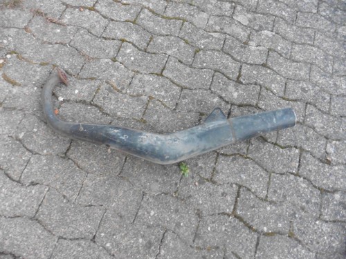 Ein Auspuff für Moped  gebrauchter Zustand,   *