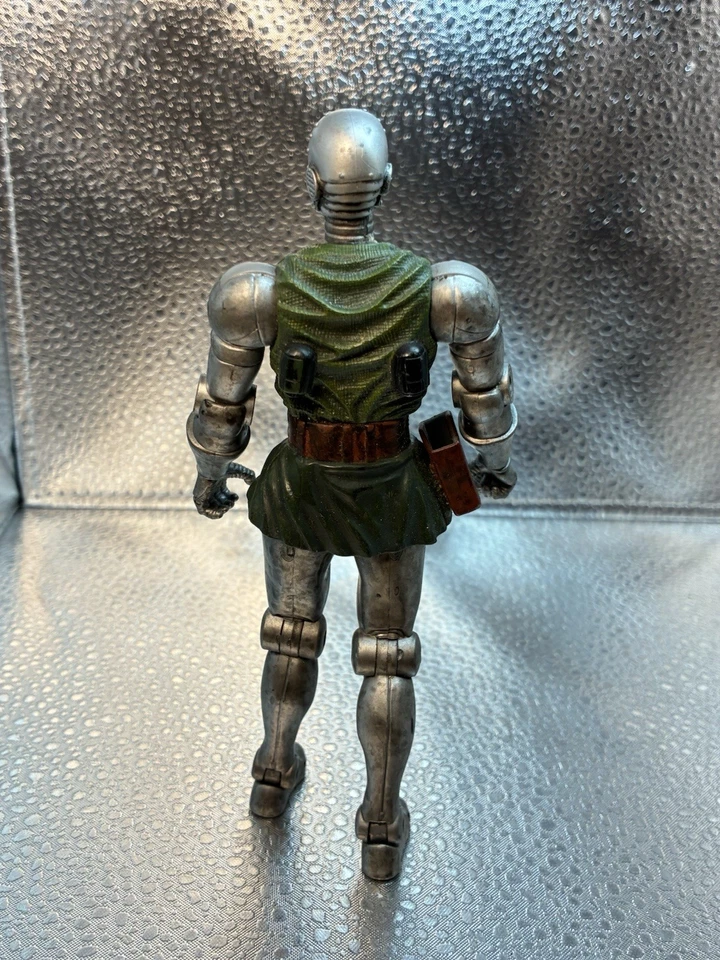 Figura de acción suelta vintage Toy Biz Marvel Legends serie 2 Dr. Doom (2002) 6" Foto 3 de 4