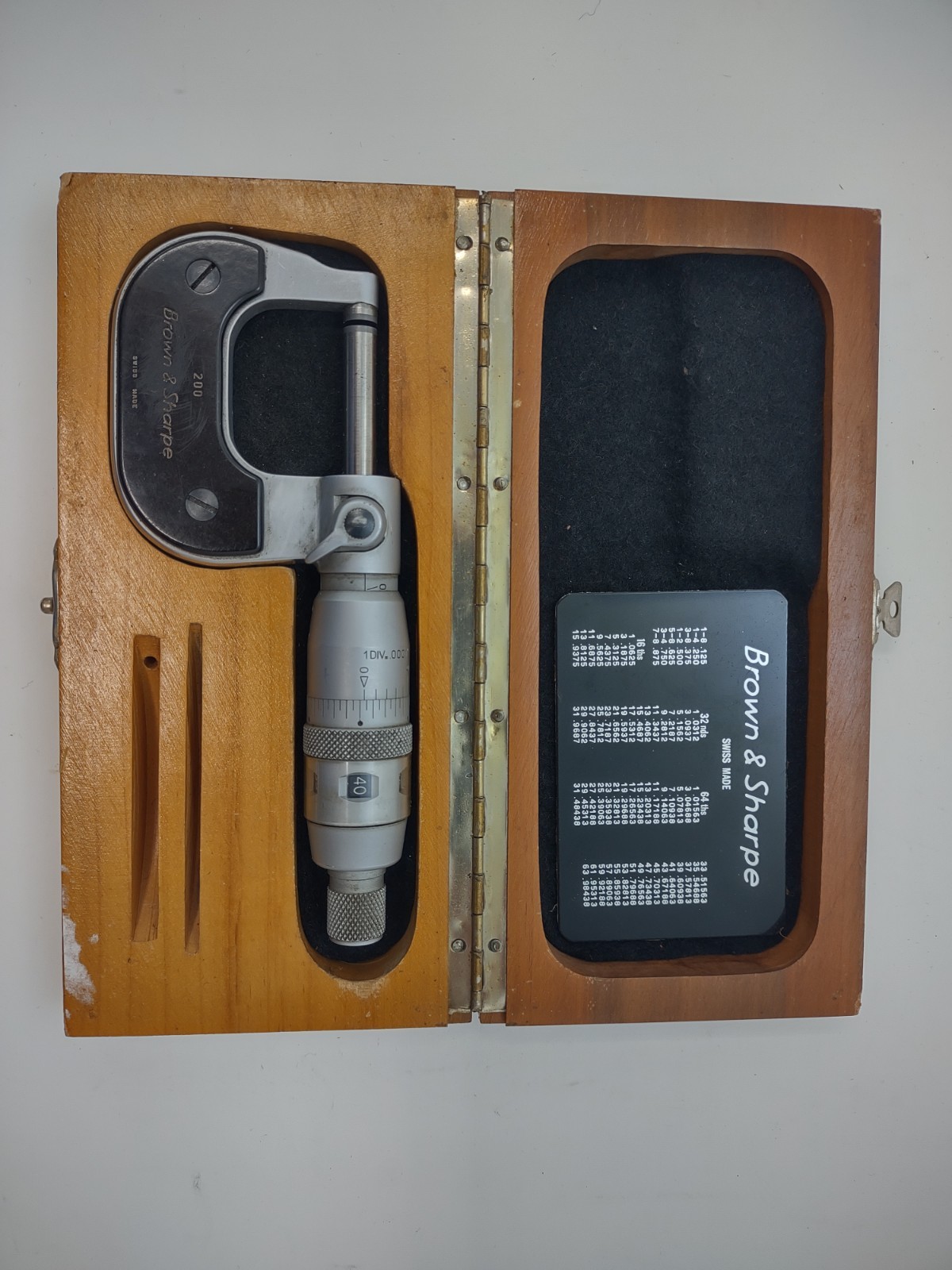 Vintage Brown & Sharpe 200 Swiss Made Micrometer 0-1" x .0001