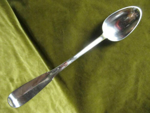Cuillères arts de la table, cuisine du XIXe siècle et avant en argent massif