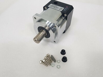 NEW PGM MF090H-L1-010-M-K,SGMPS-04A  i:1/10 GEARHEAD REDUCER  FREE SHIP