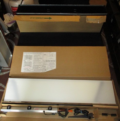 Downing Displays Folding 6 Panel - 360 Table Top Display (Black)