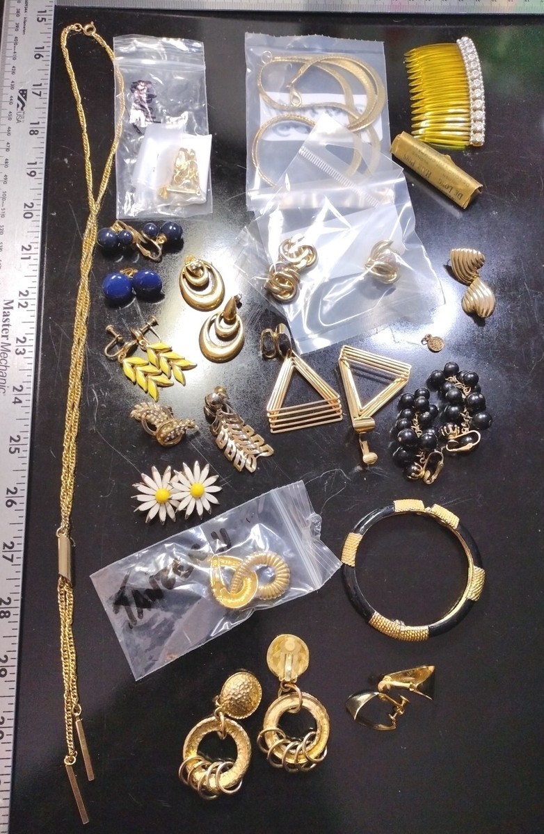 Vintage Retro Costume Jewelry Lot of 20 Necklace Earrings More Gold Gold  Tone