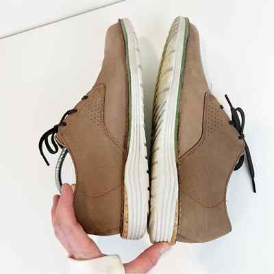 Clarks Bruno Low Taupe Nubuck Derby’s Size 10.5 Clarks Bruno Low Taupe Nubuck Derby main image 3
