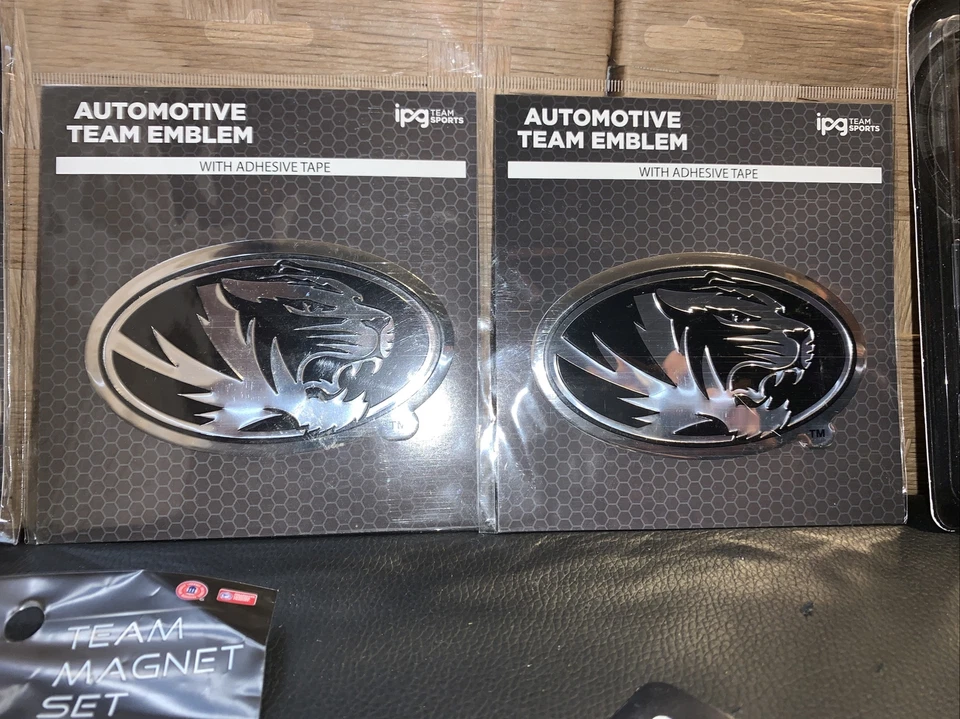 Universidad de Missouri Mizzou Tigers Juego de Regalo de Garaje para Hombres 6 piezas Nuevas Calcomanías Imanes Foto 3 de 4