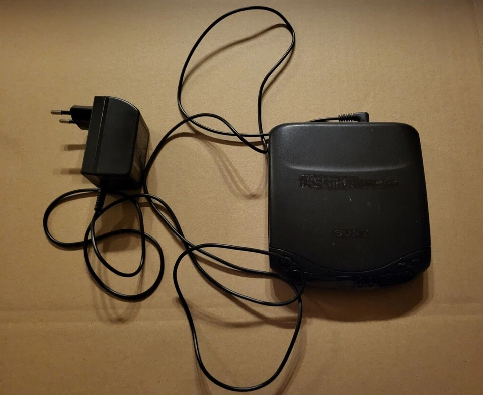 Tragbarer CD Player Sony Discman Mega Bass D-133 Gebraucht Funktionsfähig