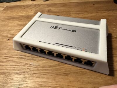 Ubiquiti UniFi Us-8-60w Switch universelle Wandhalterung