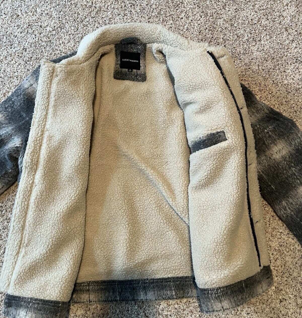 Picture 4 of 8