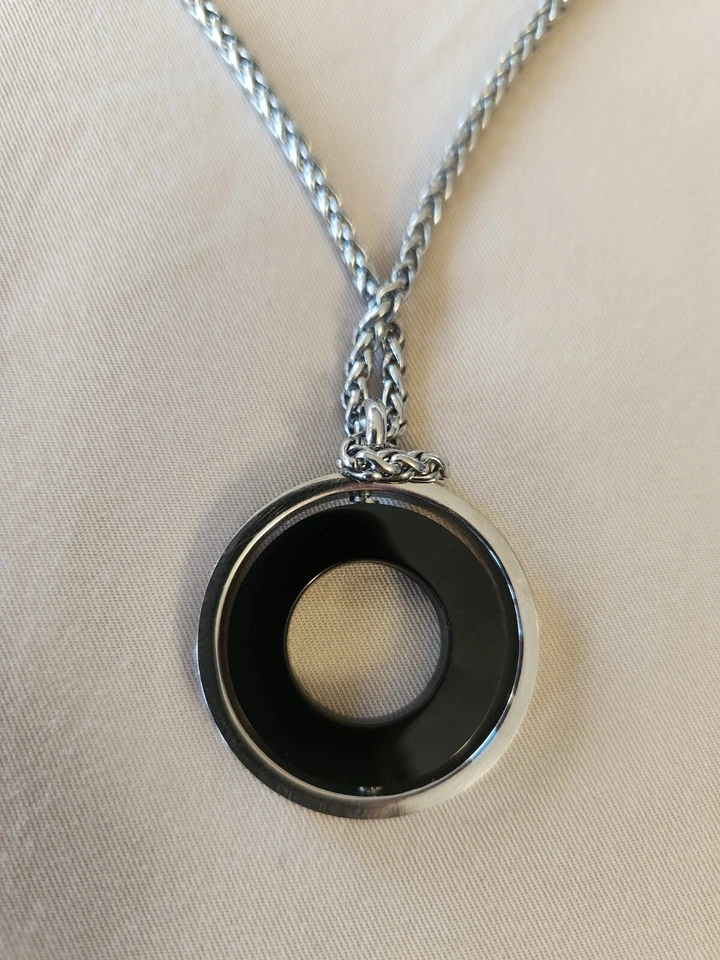 Colgante y cadena círculo diamante redondo oro blanco Bvlgari Bulgari Foto 4 de 4