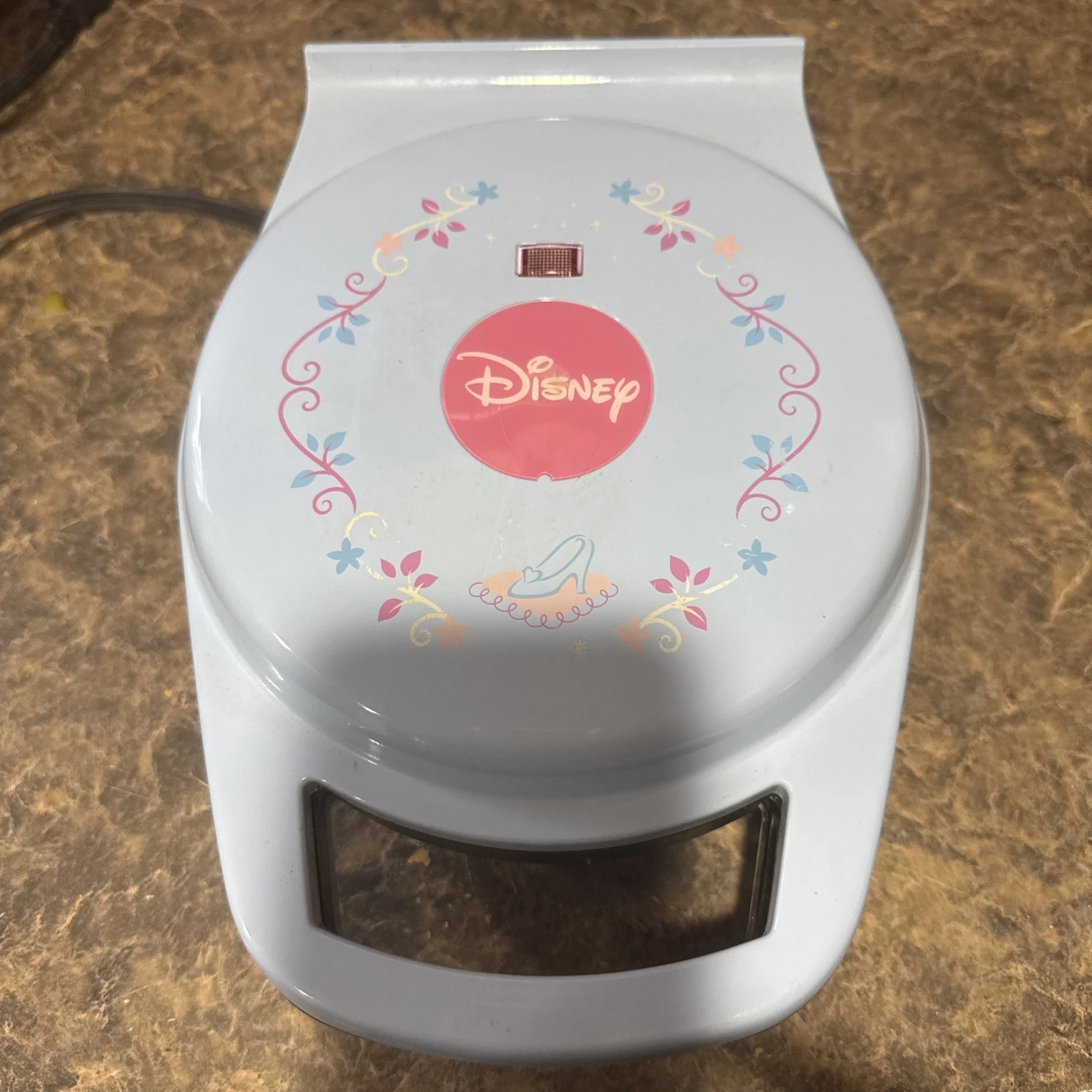 Vintage 2005 Disney Cinderella Blue Waffle Maker Cinderella's Coach WORKS