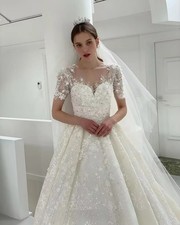 Floral Appliques A-line Wedding Dress Sweetheart Sweep Train Bridal Dresses