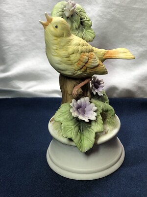 VINTAGE ROYAL CROWN MUSIC BOX BISQUE CANARY SINGING PURPLE FLOWER WORKS  