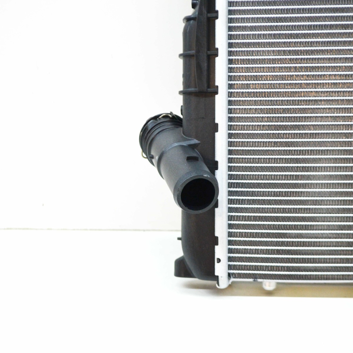 PORSCHE 718 BOXSTER Front Right Cooling Radiator 9P1121252 NEW  