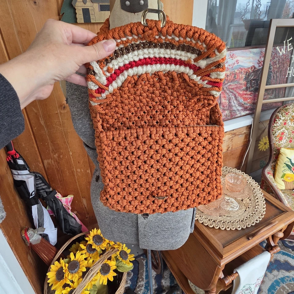 Handmade 1970s Macrame Crossbody Handbag Purse Tan Orange Brown Boho Bohemian - Image 4 of 4