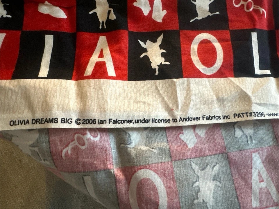 Olivia The Pig Dreams Big Fabric Panel Cuts Andover Ian Falconer 2006 Patt 3296 - Image 3 of 4