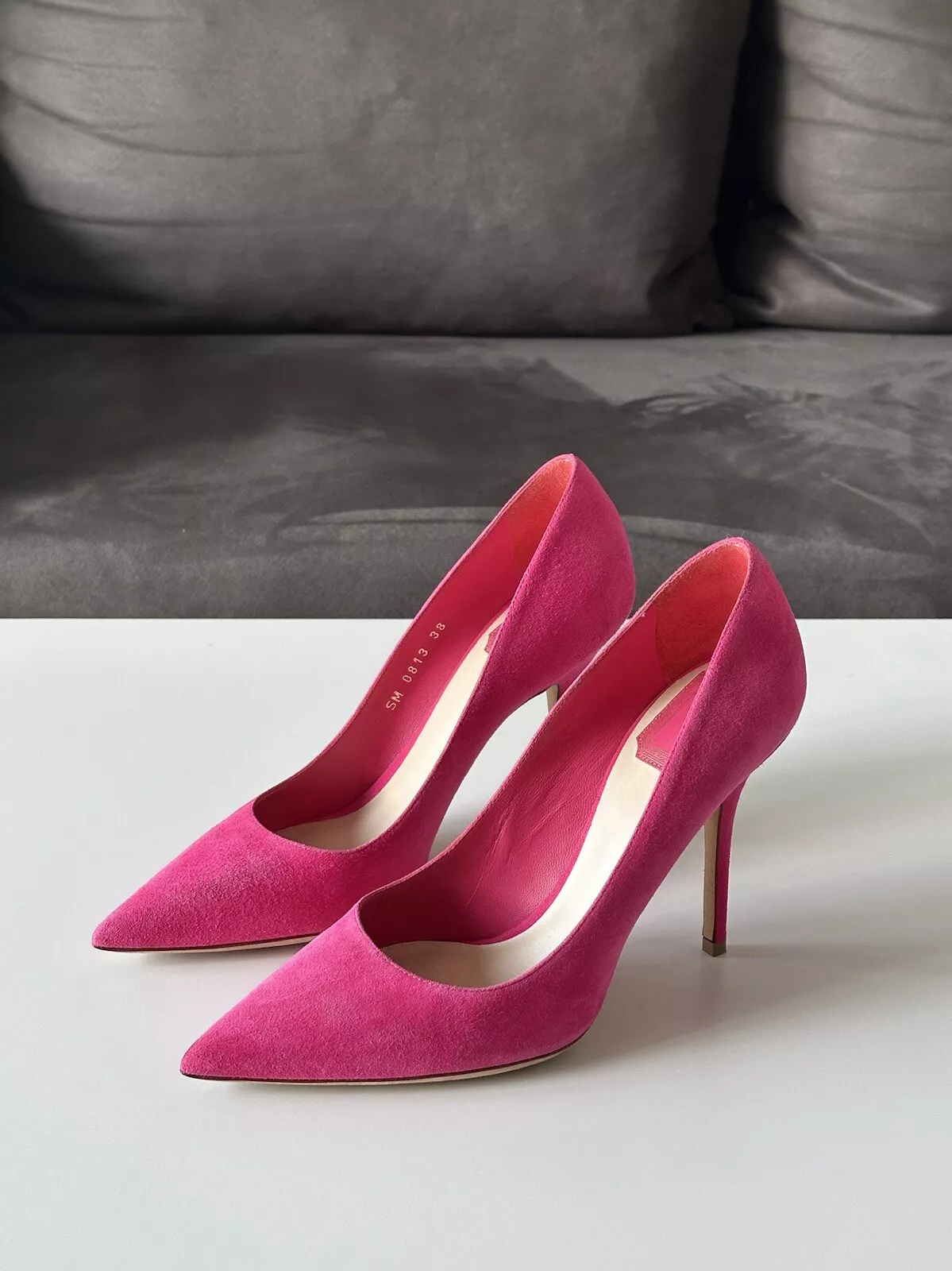 Escarpins à talons doux chaton en daim rose DIOR taille : US 8/38 vintage an 2000