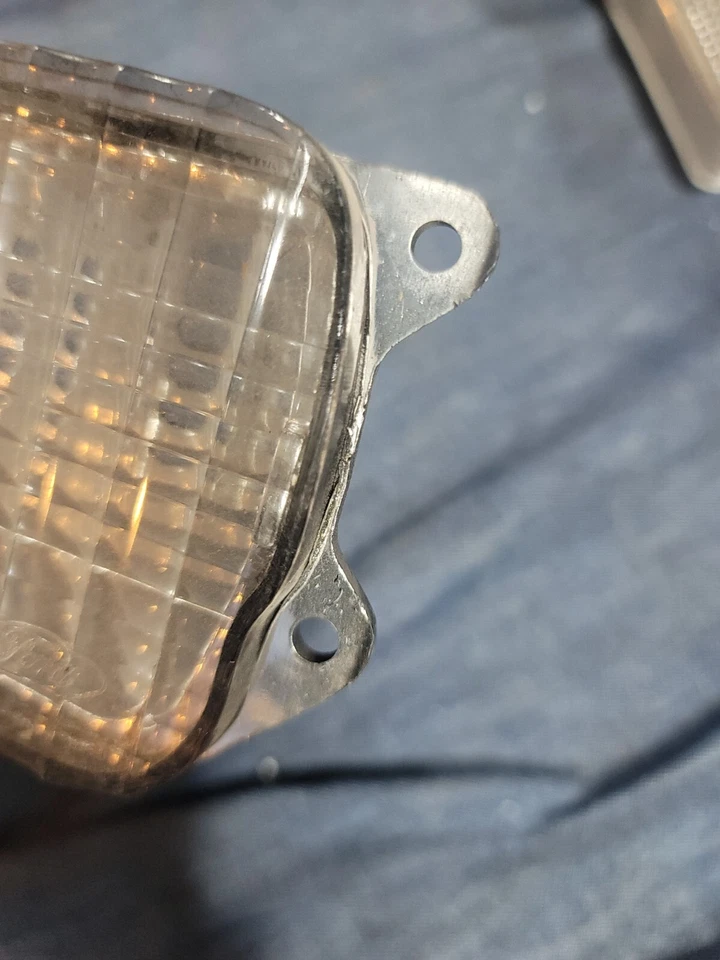 Luz de señal de giro transparente para estacionamiento Ford Granada 1978 1979 1980 D8DB-13215  Foto 3 de 4