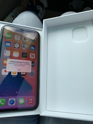 【週末限定セール】iPhone 11 64GB ブラック 本体 Apple iPhone 11 64GB & 128GB Black/Green Unlocked At&t