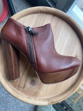 Guess ankle boots - NEW IN BOX - size 8
